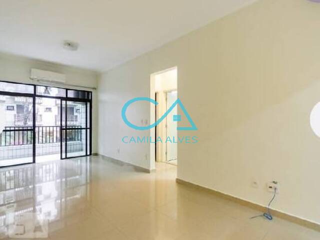 #109 - Apartamento para Venda em Santos - SP