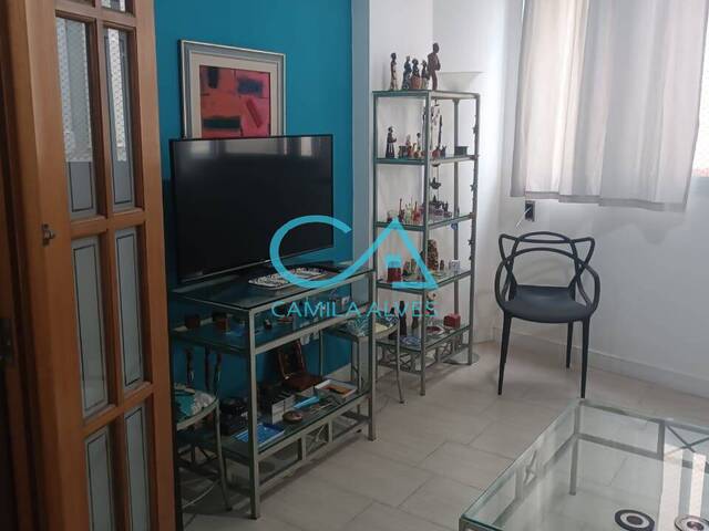 #111 - Apartamento para Venda em Santos - SP