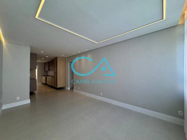 #125 - Apartamento para Venda em Santos - SP