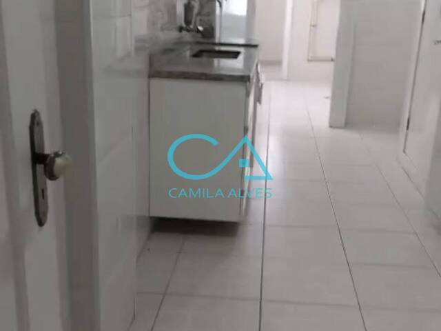 #155 - Apartamento para Venda em Santos - SP