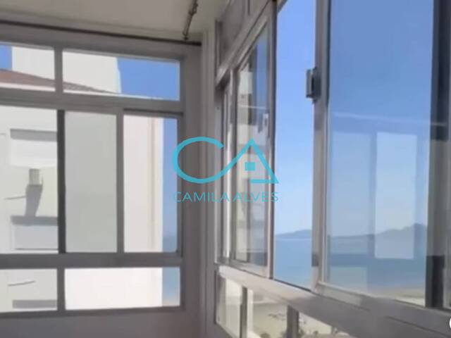 #155 - Apartamento para Venda em Santos - SP