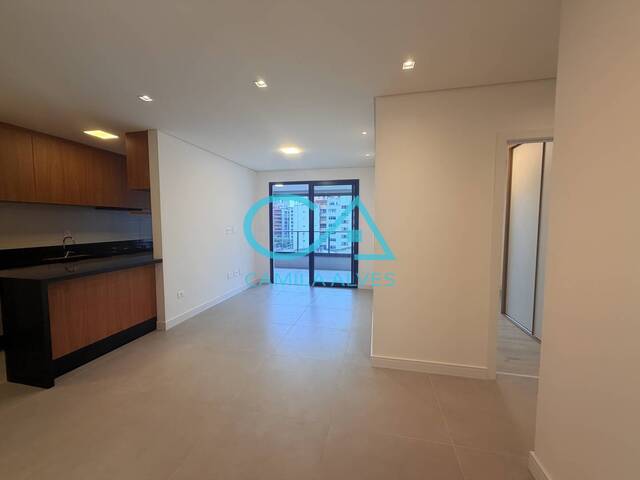#167 - Apartamento para Locação em Santos - SP